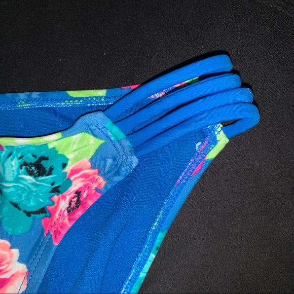 Floral Bikini Set - Picture 3 of 6